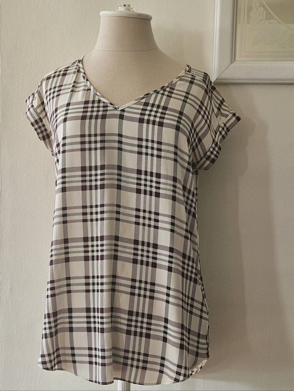 Express Plaid V-Neck Short Sleeve Women's Top Blouse